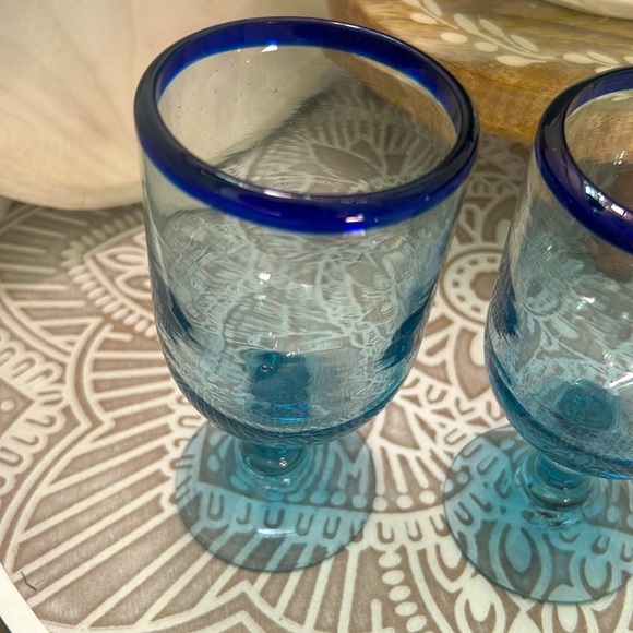 🌵🌵2 Vintage Hand Blown Mexican Goblet Glass - Picture 2 of 11